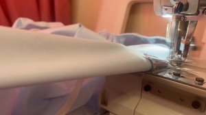 Как мы вшиваем резинку в простынь