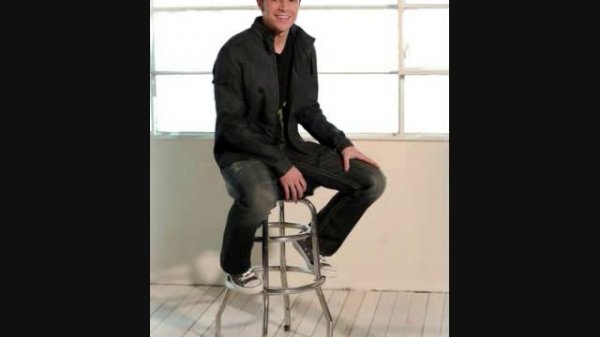 Kris Allen - Make You Feel My Love (Studio Version)