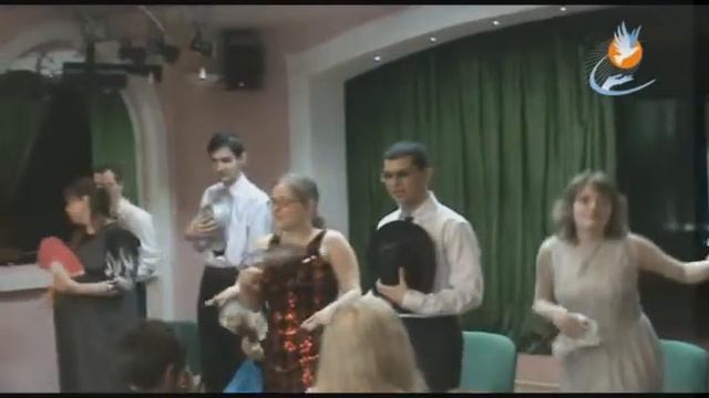 Песня Эмиля и Эмилии.avi смотреть онлайн