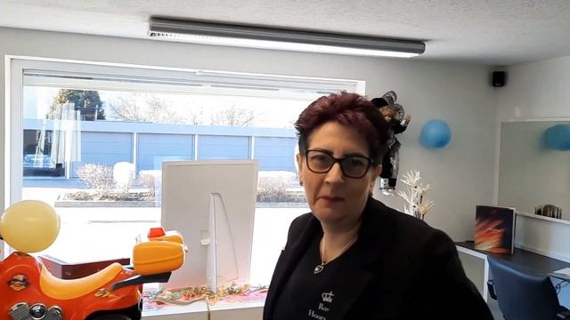 ОТКРЫТИЕ ПАРИКМАХЕРСКОЙ смотреть онлайн