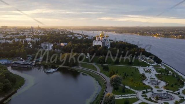 Yaroslavl, Russia. Strelka (Spit), Kotorosl flows into the Volga River. Sunset time, Aerial View смотреть онлайн