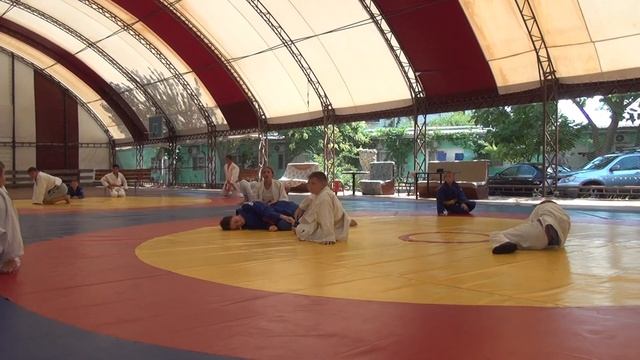 Утренняя тренировка. Сборы в  Каролино Бугаз. База 