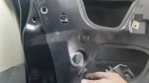 Снятие ручки двери и замена личинки замка audi a6 c6