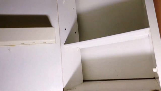 Midden in het bos compleet ingegroeid een verlaten woonhuis , @urbexontheroad смотреть онлайн