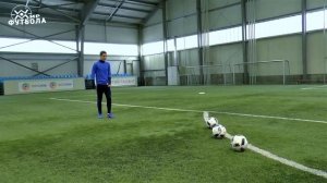 Непробиваемый вратарь! Тренировка вратаря в футболе  Как отбивать мяч летящий в ворота