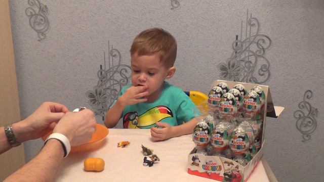 Киндер Сюрпризы Кунг Фу Панда 3 (часть 1) / Unboxing Kinder Surprise Eggs Kung fu Panda 3 (part 1) смотреть онлайн