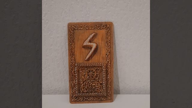 ПОДСКАЗКИ ОТ ВАШИХ ПРЕДКОВ🔥✨️💠 #руны #подсказкивселенной #путьдуши #род #памятьпредков