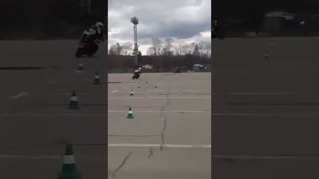 Мотобат Москва 2СБ ДПС ГИБДД на спецтрассе. смотреть онлайн