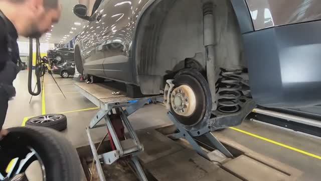 Диагностика автомобиля со снятием задних колес и с использованием подъемника смотреть онлайн