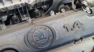 шкода фабия 1.4 2011гв стук двигателя