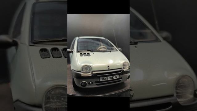 Renault Twingo 1998 norev 1:18 unboxing смотреть онлайн