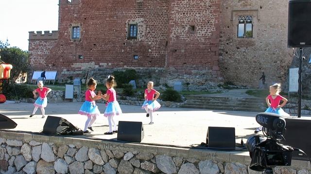 Танец "Полька" Русская школа "Золотой ключик" г. Lloret de Mar (Испания) смотреть онлайн