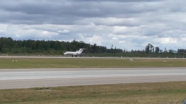 Облёт Як-40 СЛО Россия аэропорт Минск | Yakovlev Yak-40 Test flight Minsk airport 5-6 Sep. 2022 смотреть онлайн