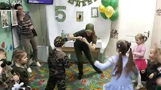 Дискотека 💃🎉🎶💃🎉😆День рождения Дамира.День рождения в стиле "миллитари" смотреть онлайн