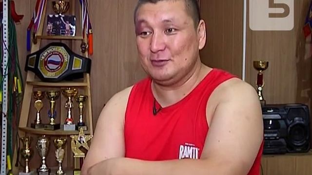 Мигранты КР в Москве: боксёр и владелица кафе смотреть онлайн