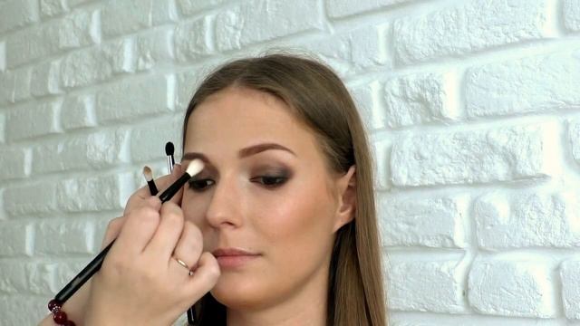 Макияж SMOKEY EYES. Визажист Ольга Погорелова. смотреть онлайн