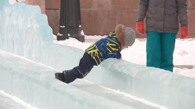 Безопасность на ёлках: как избежать неприятностей на горках смотреть онлайн