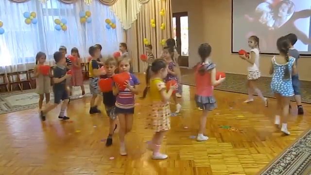 "Мама, будь всегда со мною рядом"- /на занятии/ смотреть онлайн