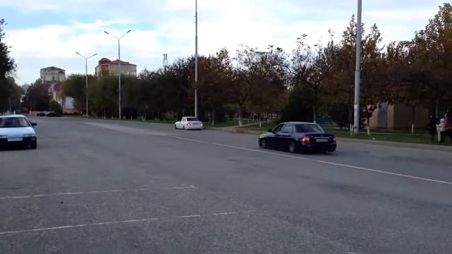 Езда+на+пневмо+приорах+в+самом+низком+положении +Часть+1+из+2 смотреть онлайн