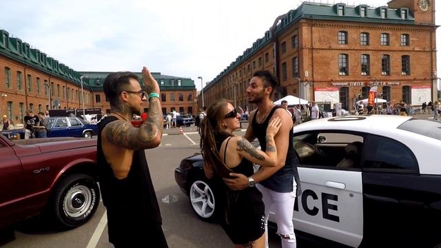 Андрей и Арай взорвали кастом фестиваль №2. Холодный ШОК. смотреть онлайн