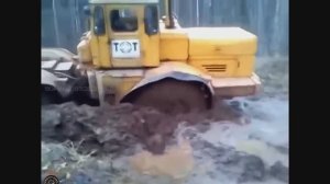 Вот это МОЩЬ! Легендарные Трактор на бездорожье «Кировец» Взаимопомощь трактористов.