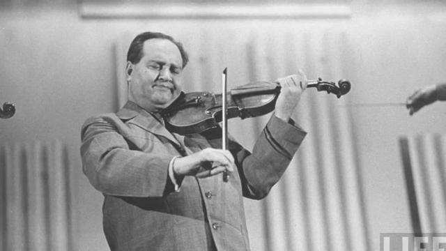 David Oistrakh (as Concertmaster) -  Scheherazade - III (Rimsky-Korsaskov)