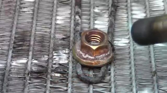 How to Solder a Brass Washer to a Brass Nut Using Silver Solder Paste смотреть онлайн