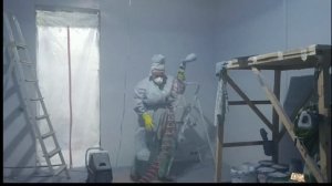 Градиент на стене в интерьере