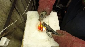 28 Как сварить ЖИДКОЕ СТЕКЛО из стеклянных БУТЫЛОК своими руками.