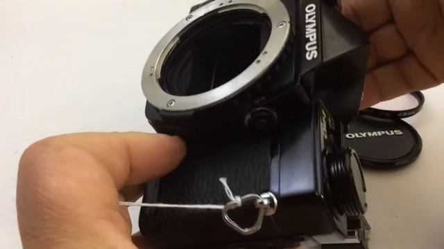 修理完了：オリンパスOM-1 黒 + OMズイコー50mmF1.8 смотреть онлайн