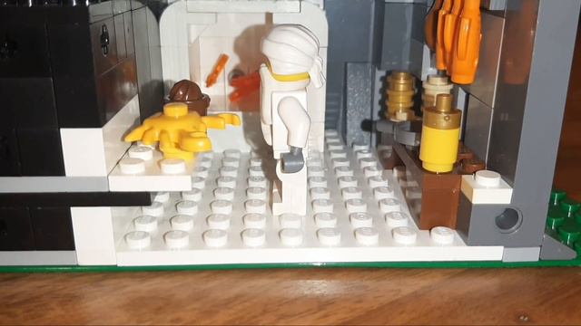 Самодельный замок из LEGO и рыцари королевства 🏰 Обзор огромный ЛЕГО средневековый замок ! смотреть онлайн