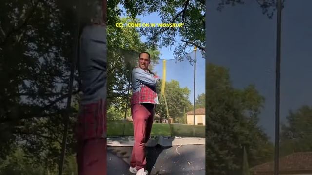 Welcome to the French Language (A Bo Burnham Parody) смотреть онлайн