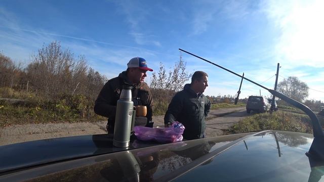 Со спиннингом в поисках новых водоемов в компании Сереги. Ловим окуня и мелких щук на джиг-риг. смотреть онлайн