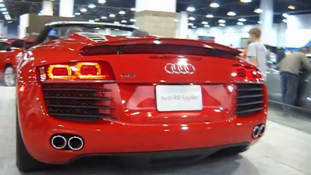 2011 Audi R8 Spyder смотреть онлайн
