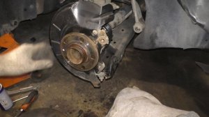 VW Polo Sedan & Skoda Rapid - Замена тормозных дисков