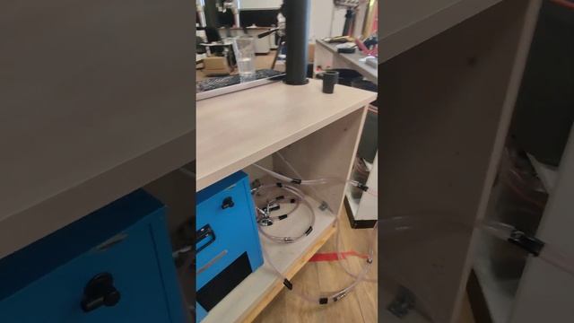 G конектор розлив из пеногасителя в кружку, бокал, банку. смотреть онлайн