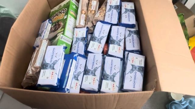 WHAT’S INSIDE MY LBC BALIKBAYAN BOX | SENDING TO PHILIPPINES ????? смотреть онлайн