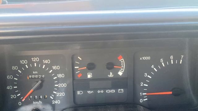 GuitarMan - Ford Sierra 1991 1.8TD - start przy -3*C po 2,5 mies. Cold Diesel start after 2,5 month смотреть онлайн