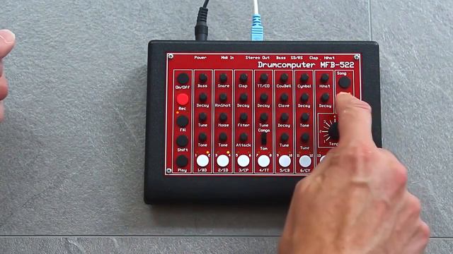 MFB 522 DRUMCOMPUTER Sound and Functions [direct high quality sound] смотреть онлайн