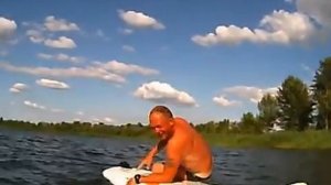 Алексей совершенствует вестибулярный аппарат