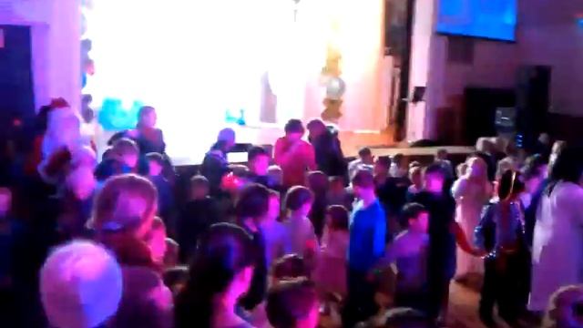 Новогодний Утренник 2015 от депутата Дируна смотреть онлайн