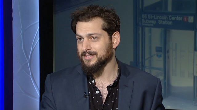 LIke His Father, Michael Bernardi Stars in "FIDDLER ON THE ROOF" смотреть онлайн