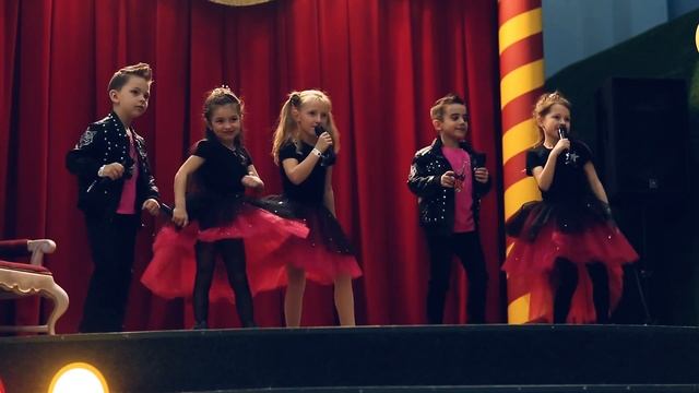 BAMS-Маленькие звезды смотреть онлайн