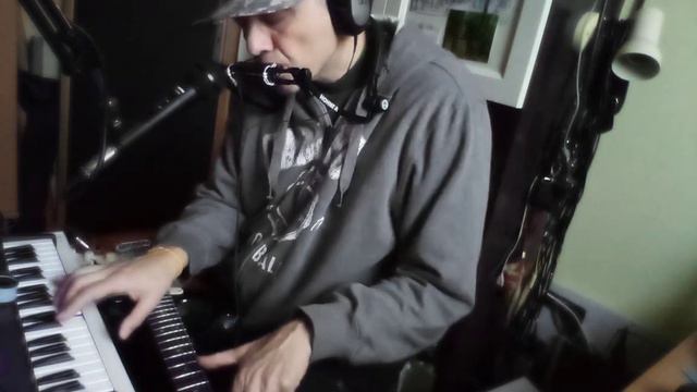 Lee Oskar G natural harmonica and Guitar and Synthetiser смотреть онлайн