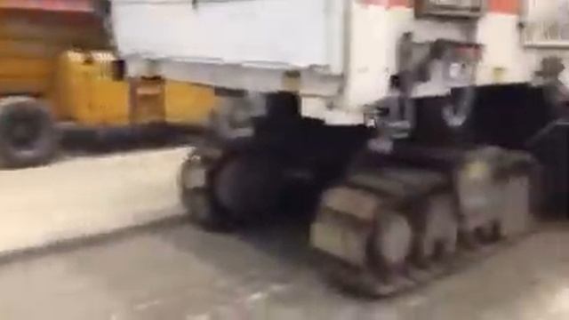 Фрезерование бетонного основания под финишное полимерное покрытие (снятие бетона до 50 мм) смотреть онлайн