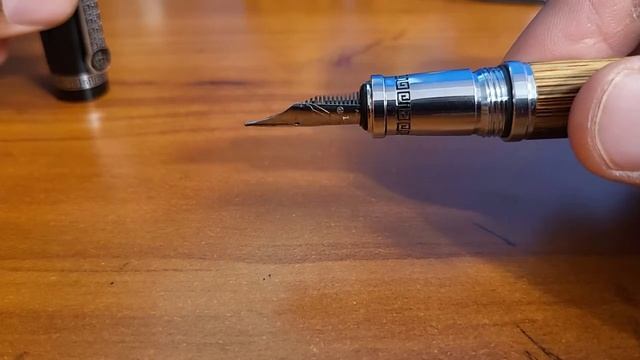 Duke Confucius pen смотреть онлайн