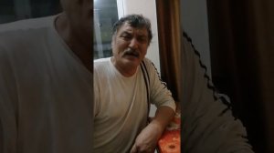 Агашка мой поёт