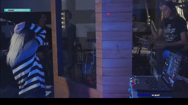 Lacey Sturm sings "Rot" live on Twitch! смотреть онлайн