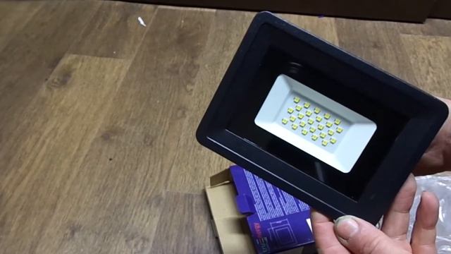 Прожектор светодиодный 20 Вт 4000К TRUENERGY Power Видеоотзыв (обзор) Юрия смотреть онлайн