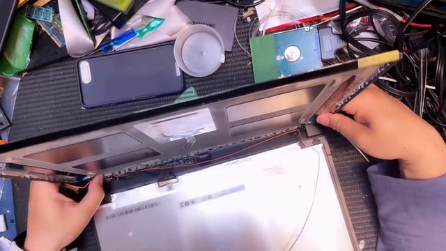 【今晚聊电脑】Dell Alienware M15 R3屏幕转轴的修复 смотреть онлайн